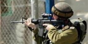 إصابة مواطن برصاص الاحتلال شرق مخيم البريج