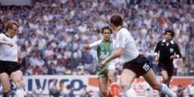 هدف الجزائري رابح مادجر في مرمى منتخب ألمانيا سنة 1982