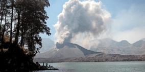 إندونيسيا.. بركان ثائر يغلق مطار بالي ويلغي 700 رحلة