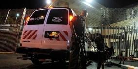 قوات القمع تعتدي على الأسر في قسم 3  بسجن "نفحة"