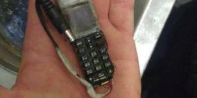 قراقع: تشويش الاحتلال على اتصالات الأسرى مخالف لاتفاقية جنيف