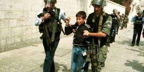 الاحتلال يعتقل تسعة مواطنين من الضفة بينهم طفلان