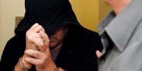 عملاء يسلمون أنفسهم للمقاومة