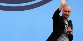 جوارديولا: سأضرب لاعبي مانشستر سيتي على مؤخراتهم