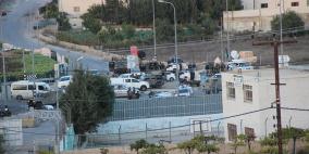 لم ينوي تنفيذ عملية .. شاب يسلم نفسه لقوات الاحتلال في الخليل