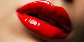 4 أسرار لاستخدام أحمر الشفاه الأحمر بمهارة... اكتشفيها