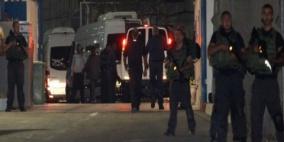 أسرى الشعبية يعلّقون إضرابهم لعشرة أيام