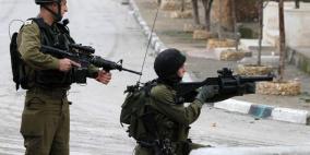 إصابة شاب برصاص الاحتلال بمواجهات في عدة احياء بجنين