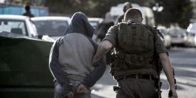 الخليل: اعتقال شاب بزعم حيازته سكينا