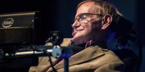 ستيفن هوكينغ يحصل أخيرا على تحديث تكنولوجي للتواصل بشكل أسرع مع العالم