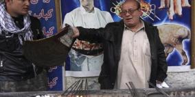 آخر يهودي في أفغانستان يبيع الكباب في مطعم بكابول