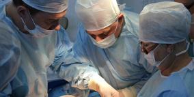 أطباء في سيبيريا يجرون عملية جراحية فريدة على الكبد