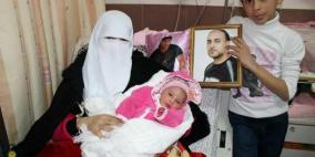 تمديد اعتقال زوجة الأسير مشاهرة