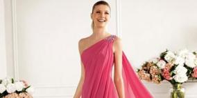 بالصور.. نصائح لاختيار أزياء السهرة المناسبة لاحتفالات الكريسماس