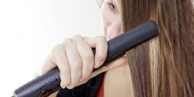 ‫مكواة الفرد تُجهد شعرك