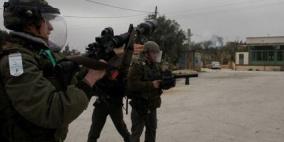 الاحتلال يسلم شابا من قرية صفا بلاغا لمراجعة مخابراته