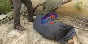 عائلة اردنية تربط ابنها من ذوي الاعاقة بالجنازير خشية هروبه