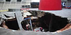 الولايات المتحدة...متحف للسيارات يتحول الى مقبرة لها