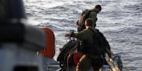 الاحتلال يعتقل صيادين قبالة بحر غزة