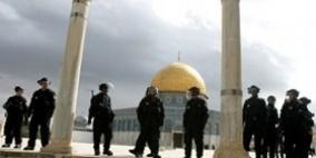 الاحتلال يعتقل أحد المُصلين في الأقصى