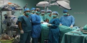 نجاح أول عملية زراعة مفصل لمريض مصاب بالهيموفيليا
