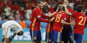 ثنائية موراتا تمنح إسبانيا فوزاً سهلاً على الأتراك