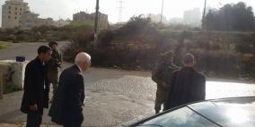 الاحتلال يسحب التصريح من محافظ الخليل