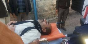 الخليل: نقل أحد موظفي "الأونروا" المضربين عن الطعام للمستشفى