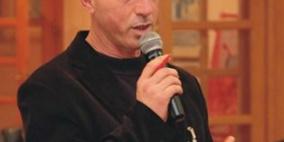 نقابة الصحفيين تطلق حملة دولية للإفراج عن الزميل عمر نزال