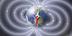 قوة الحقل المغناطسي للأرض على صد الإشعاعات آخذة بالانخفاض