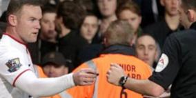 جماهير كريستال بالاس تقذف روني بـ"العملات المعدنية"