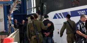 الاحتلال يصدر 36 أمر اعتقال إداري بحقّ أسرى