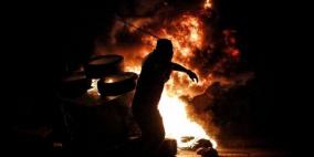 مستوطن يطعن فتى وإصابات بـ'المطاط' في الخليل