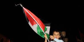 احتفالات أهالي الأسرى ومواطنين وسط مدينة نابلس عقب الإعلان عن انتصار الأسرى في السجون الاسرائيلية