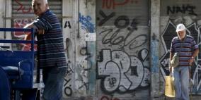 قصص مريرة تعكس غرق اليونان بـ657 مليار دولار ديون