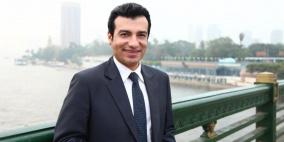 إيهاب توفيق يهاجر الى قطر ويترك مصر في أزمتها