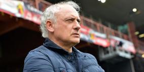 جنوة الايطالي  يقيل مدربه بعد 6 مباريات