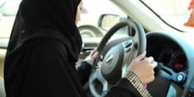 كويتية تتحدى شرطي.. "أبوي ما يقدر إلا على أمي"
