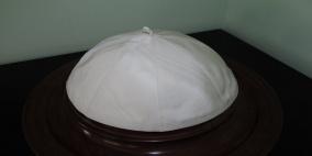 قيمة قلنسوة بابا الفاتيكان تبلغ 115 ألف دولار والمزاد مستمر