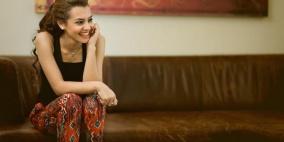 نجمة آراب أيدول كارمن سليمان تغني من ألحان محمد عبده