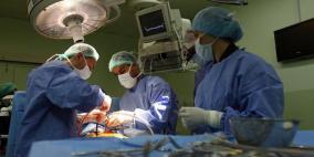 جراح تجميل أميركي مزيف حقن مريضاته بالإسمنت والغراء