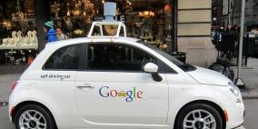سيارة جوجل ذاتية القيادة تحصل على براءة اختراع لتقنية تُخاطب المُشاة