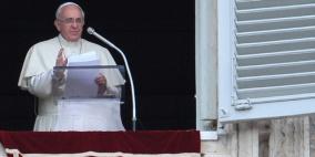 إيطاليات يطالبن البابا السماح للكهنة بالزواج
