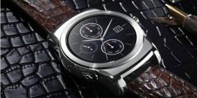 أنتجت شركة غوغل أجهزة بنظام اندرويد متوافقة مع أنظمة شركة أبل iOS