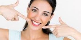 7 وسائل سريعة للحصول على أسنان بيضاء