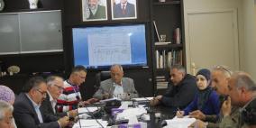 بلدية رام الله تنظم جلسة لفتح مظاريف ثلاثة عطاءات لطرق المدينة