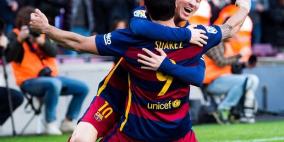 برشلونة يُزيح الأتلتي من طريق الصدارة وينفرد بها