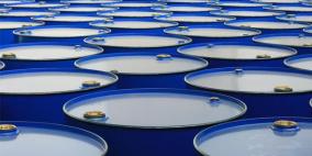 النفط يرتفع نسبياً مع انخفاض المخزونات الأميركية