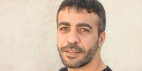 الاسير المضرب ناصر أبو حميد في رسالته: ماضون في الإضراب حتى النهاية