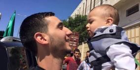 الاحتلال يفرج عن الصحفي علي العويوي